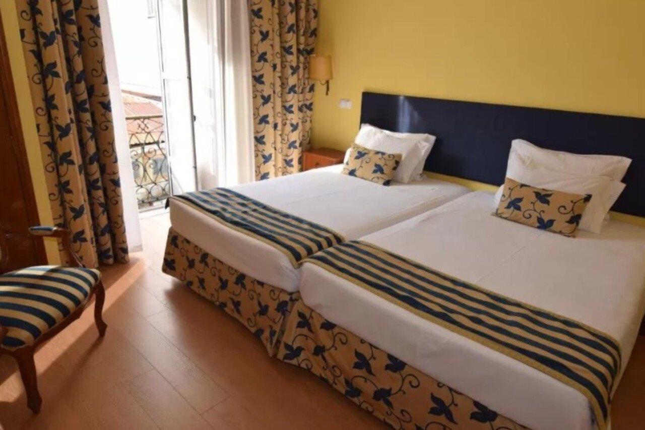 Pensao Flor Da Baixa Hotel Lisbon Exterior photo
