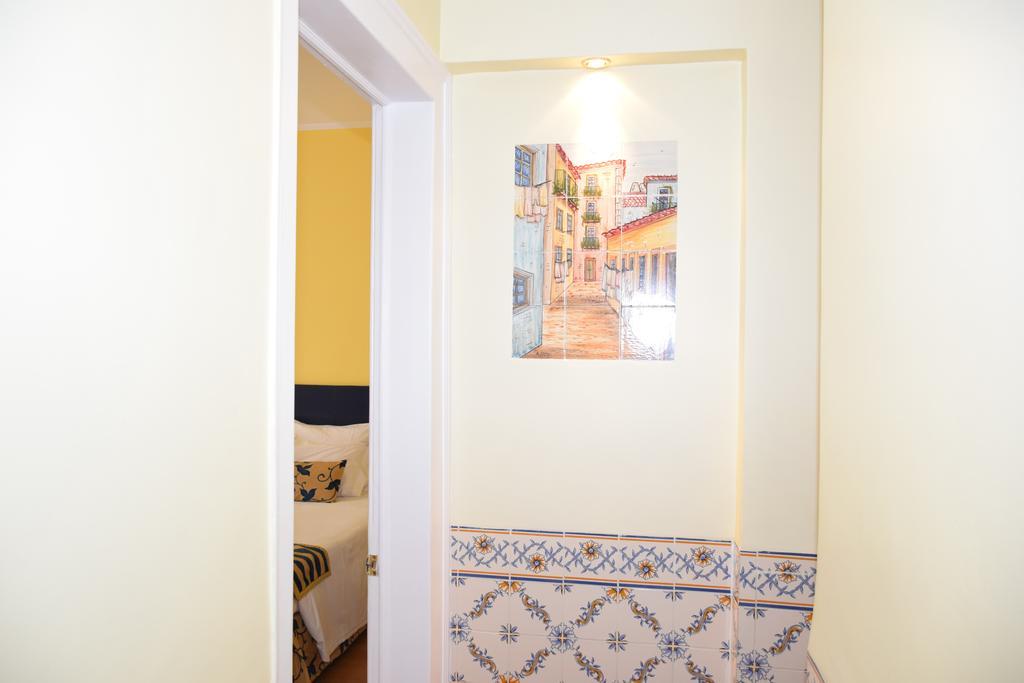 Pensao Flor Da Baixa Hotel Lisbon Exterior photo